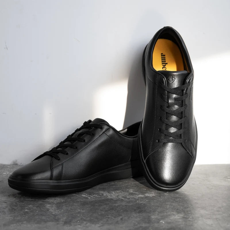 The Low-Top in Obsidian pebbled leather details