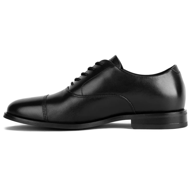 The Regent Obsidian black full-grain leather by Amberjack - Medial View