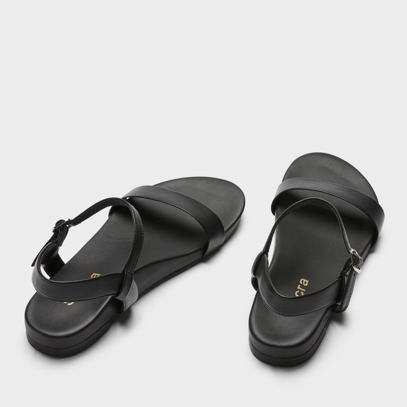 Sécra Willow black leather sandals