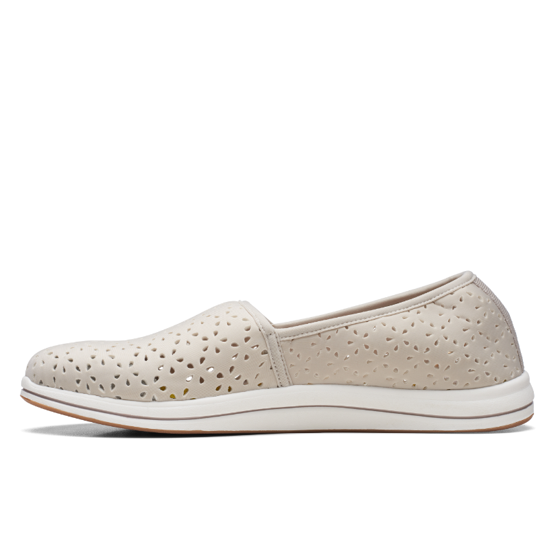 Women's Clarks Breeze Emily - Light Taupe