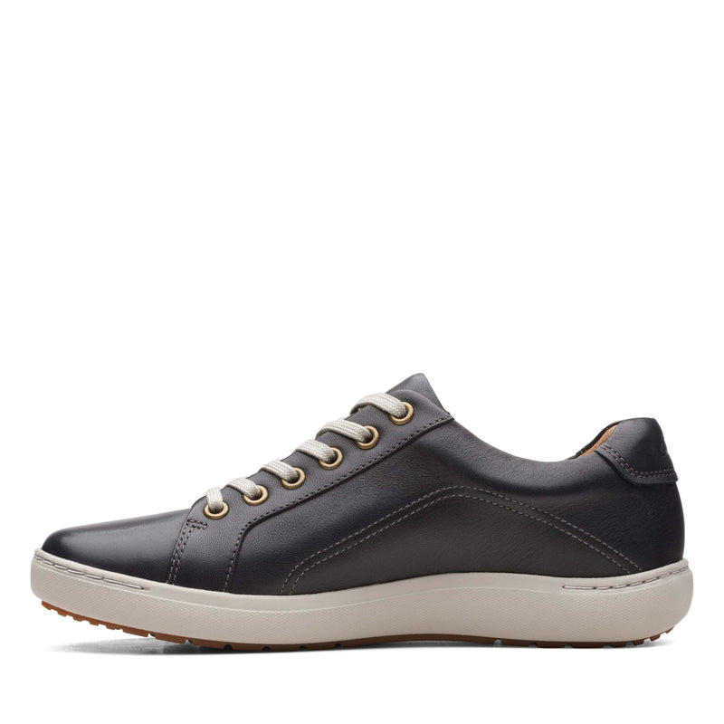 Women's Clarks Nalle Lace - Black Leather