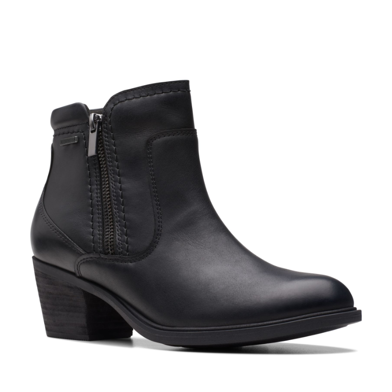 Women's Clarks Neva Zip - Black Leather