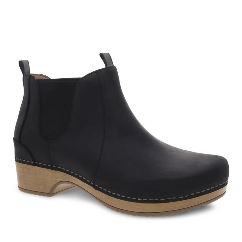 Women’s Dansko Becka – Black Oiled