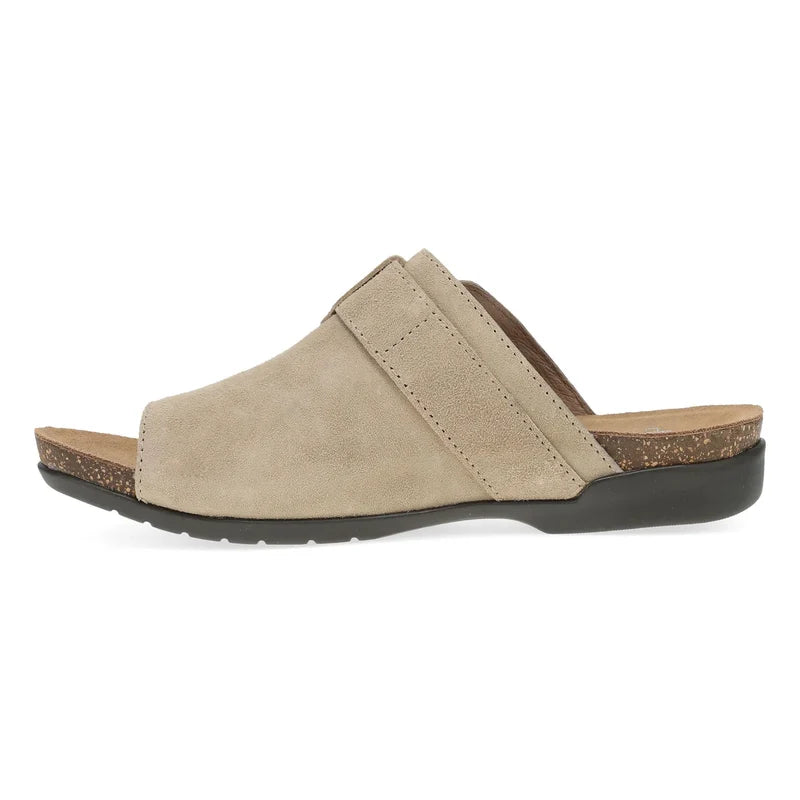 Women's Dansko Rylee - Sand Suede