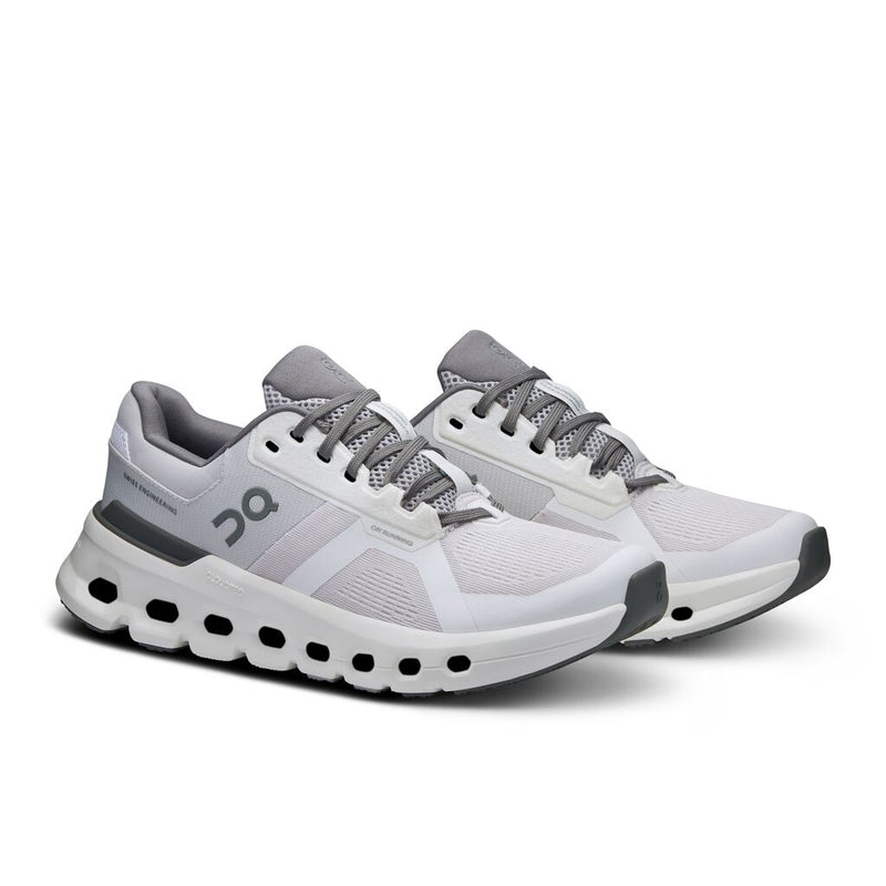 Women’s On Cloudrunner 2 – Frost/White