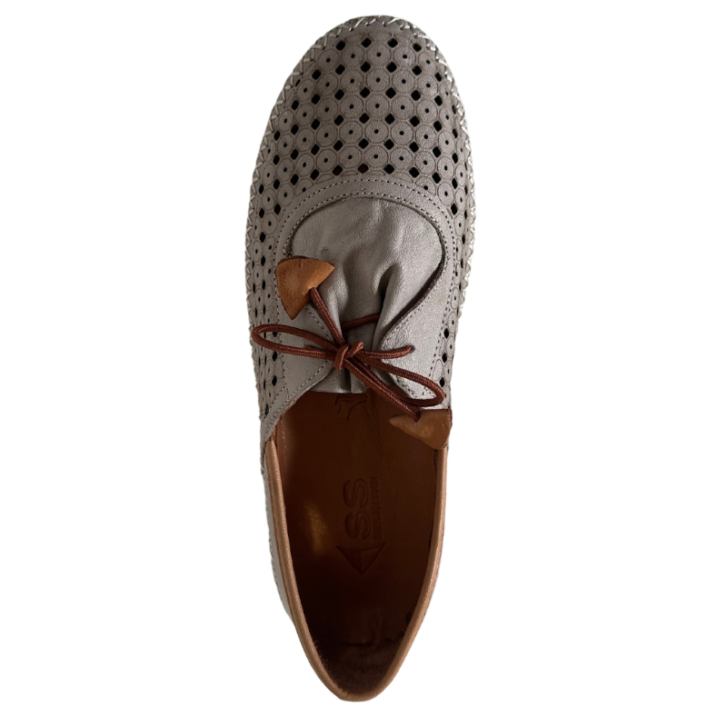 Women’s Takahē Quinn – Off White/Brandy