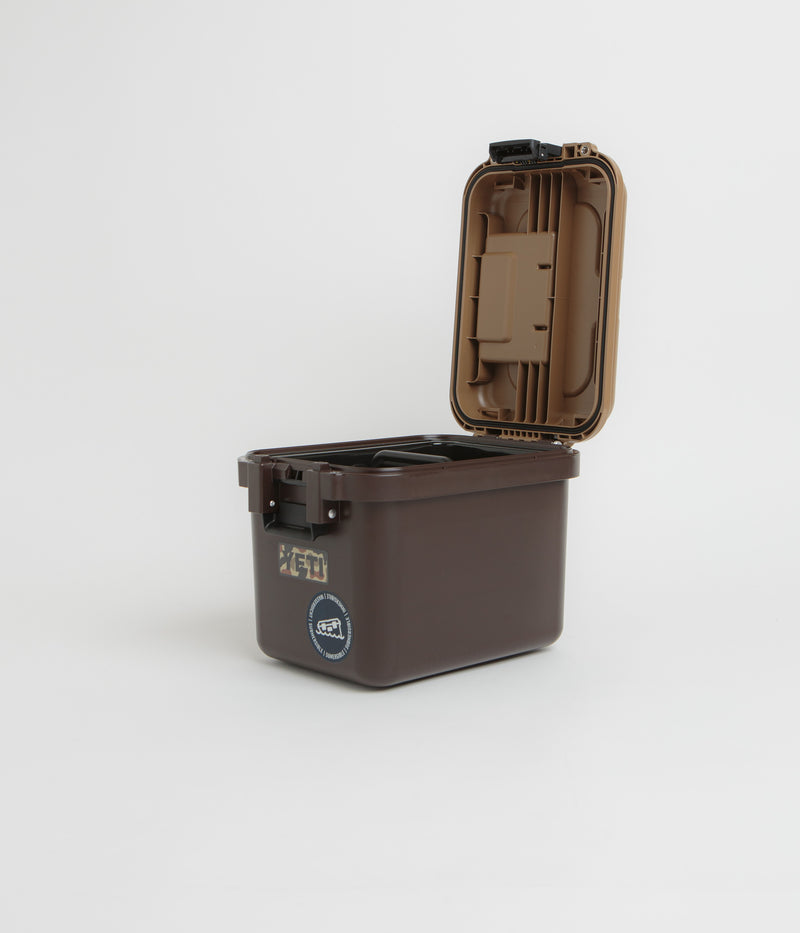 Yeti Loadout 15 Go Box in Wetlands Brown