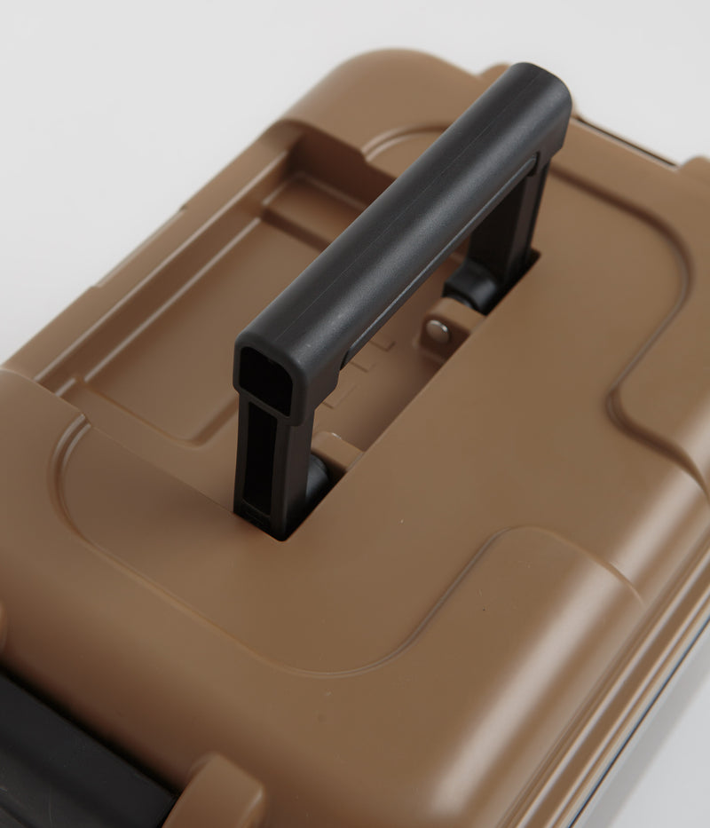 Yeti Loadout 15 Go Box in Wetlands Brown