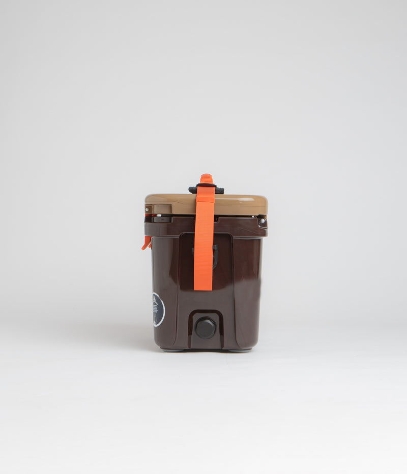 Yeti Roadie 15 Hard Cooler in Wetlands Camo