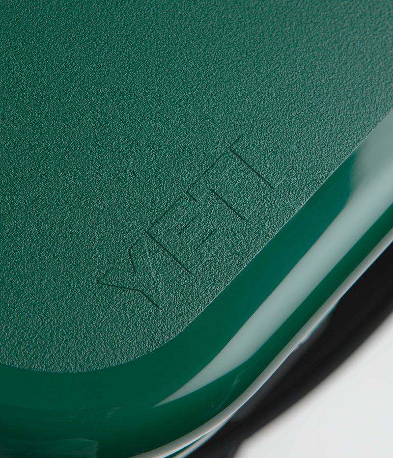 Yeti Roadie 24 2.0 Hard Cooler in Black Forest Green