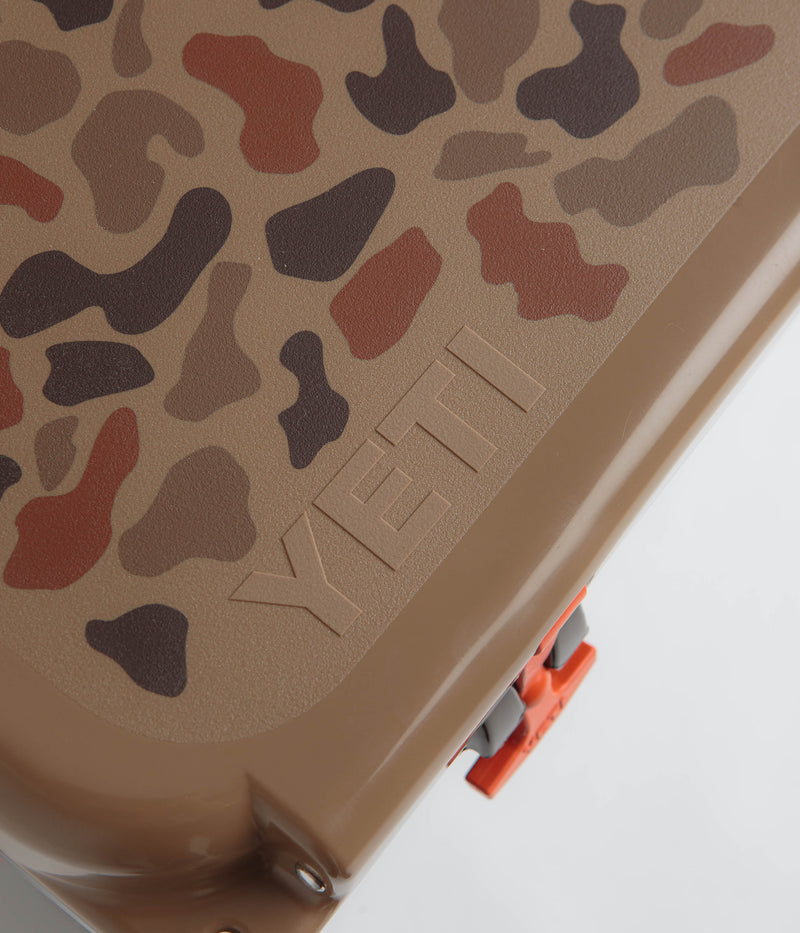 Yeti Tundra 45 Hard Cooler in Wetlands Camo
